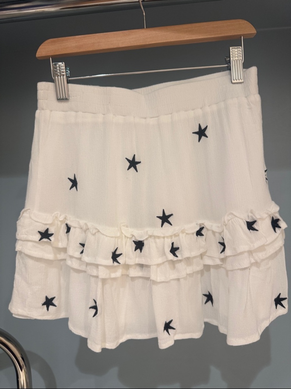 Storia White & Black Star Mini Skirt w/Tiered Ruffles Fully Lined EUC Sz Small